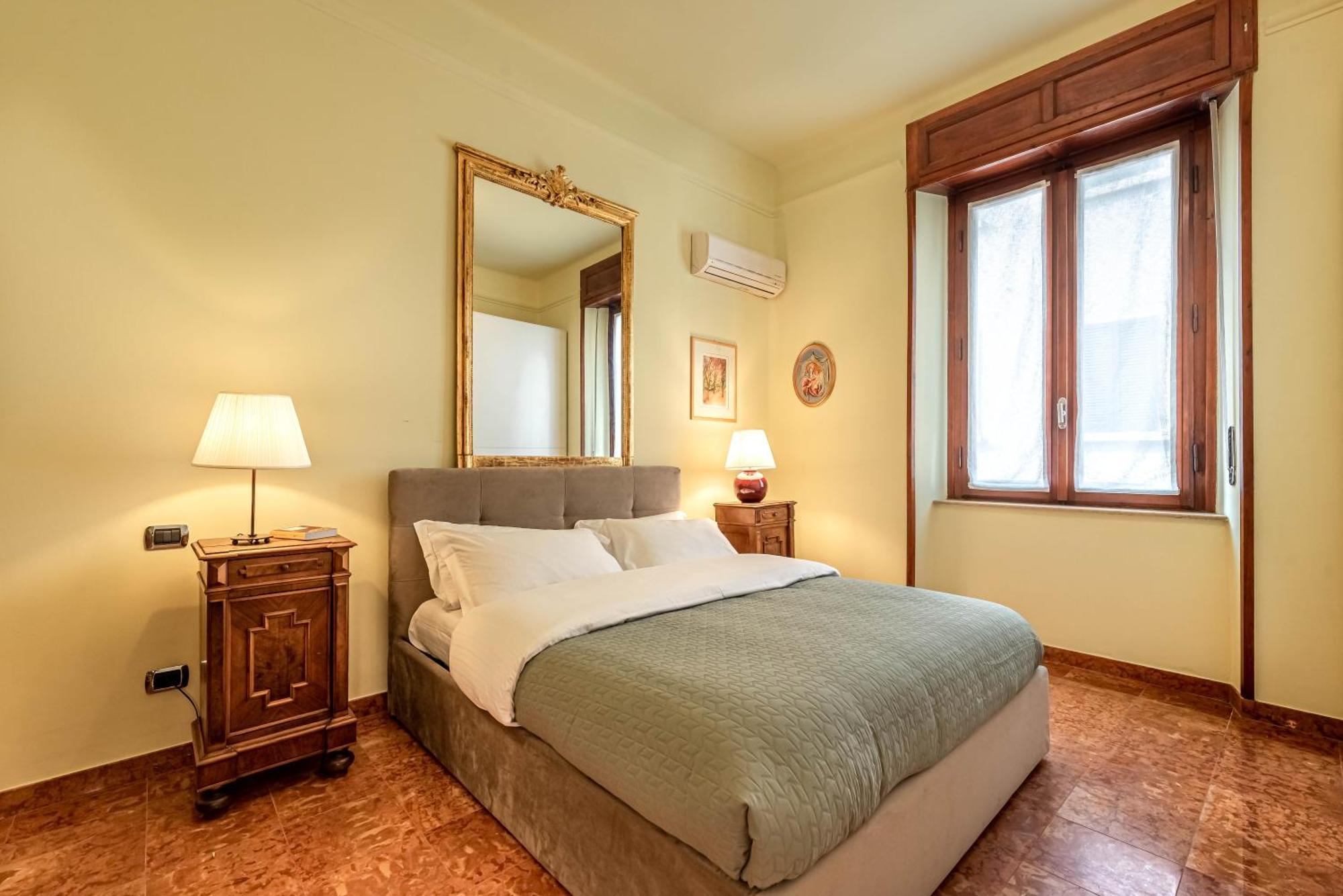 Piazza Isolo Central Apartment Verona Exterior photo