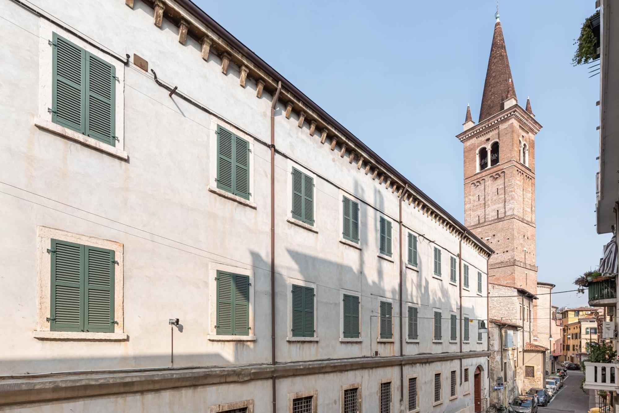 Piazza Isolo Central Apartment Verona Exterior photo